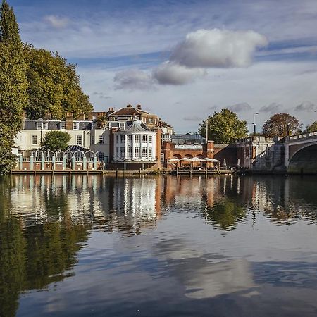 Mitre Hotel Kingston upon Thames  Buitenkant foto The River Wey at Farnham