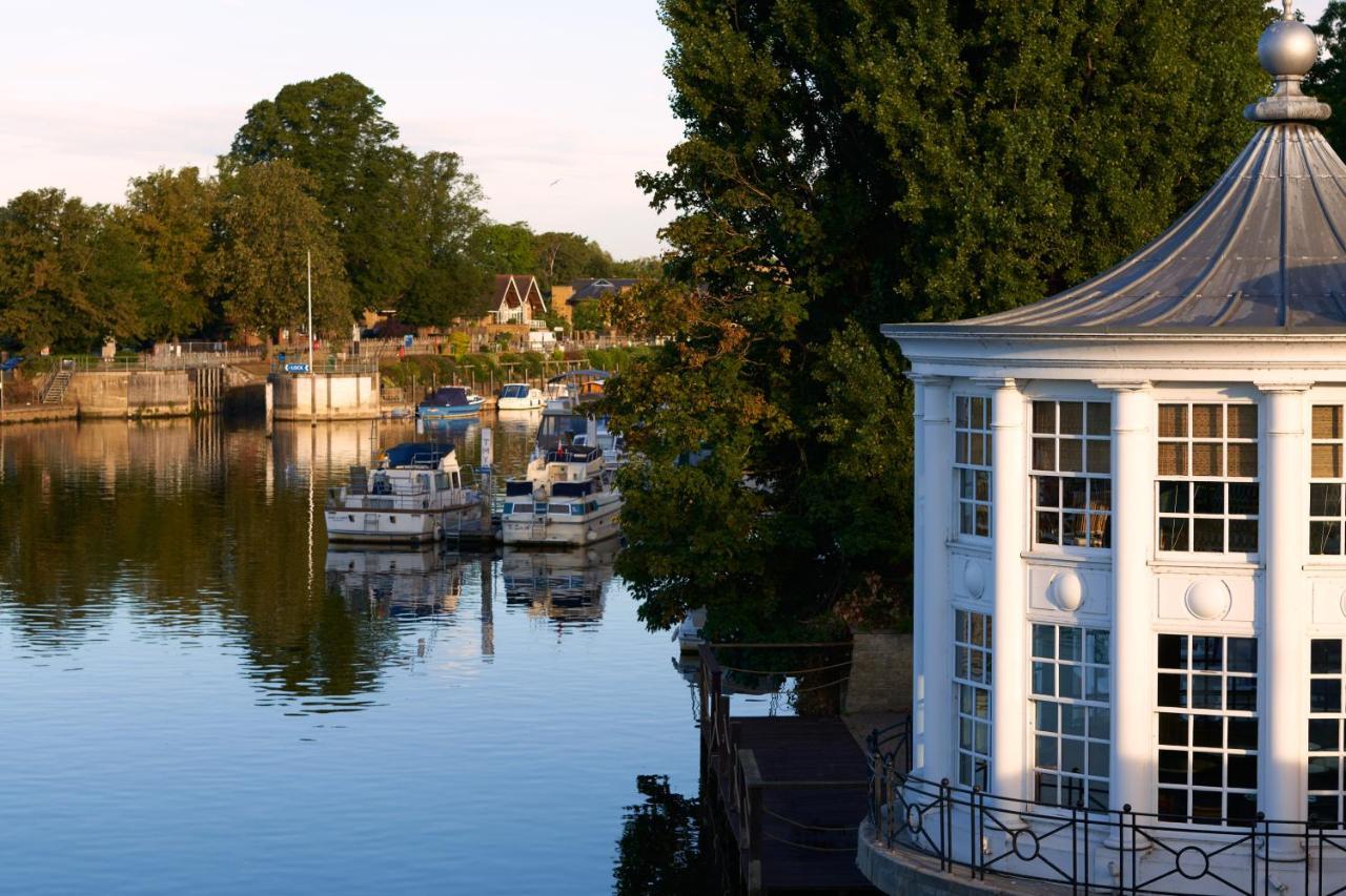 Mitre Hotel Kingston upon Thames  Buitenkant foto The River Wey at Farnham