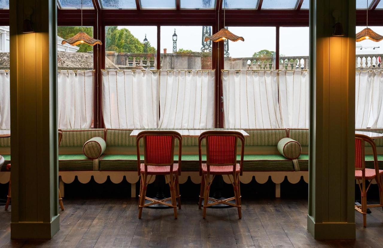 Mitre Hotel Kingston upon Thames  Buitenkant foto Interior of the restaurant