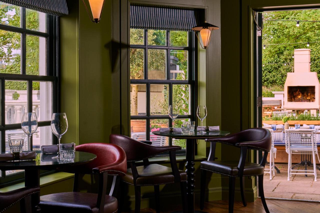 Mitre Hotel Kingston upon Thames  Buitenkant foto The interior of the restaurant