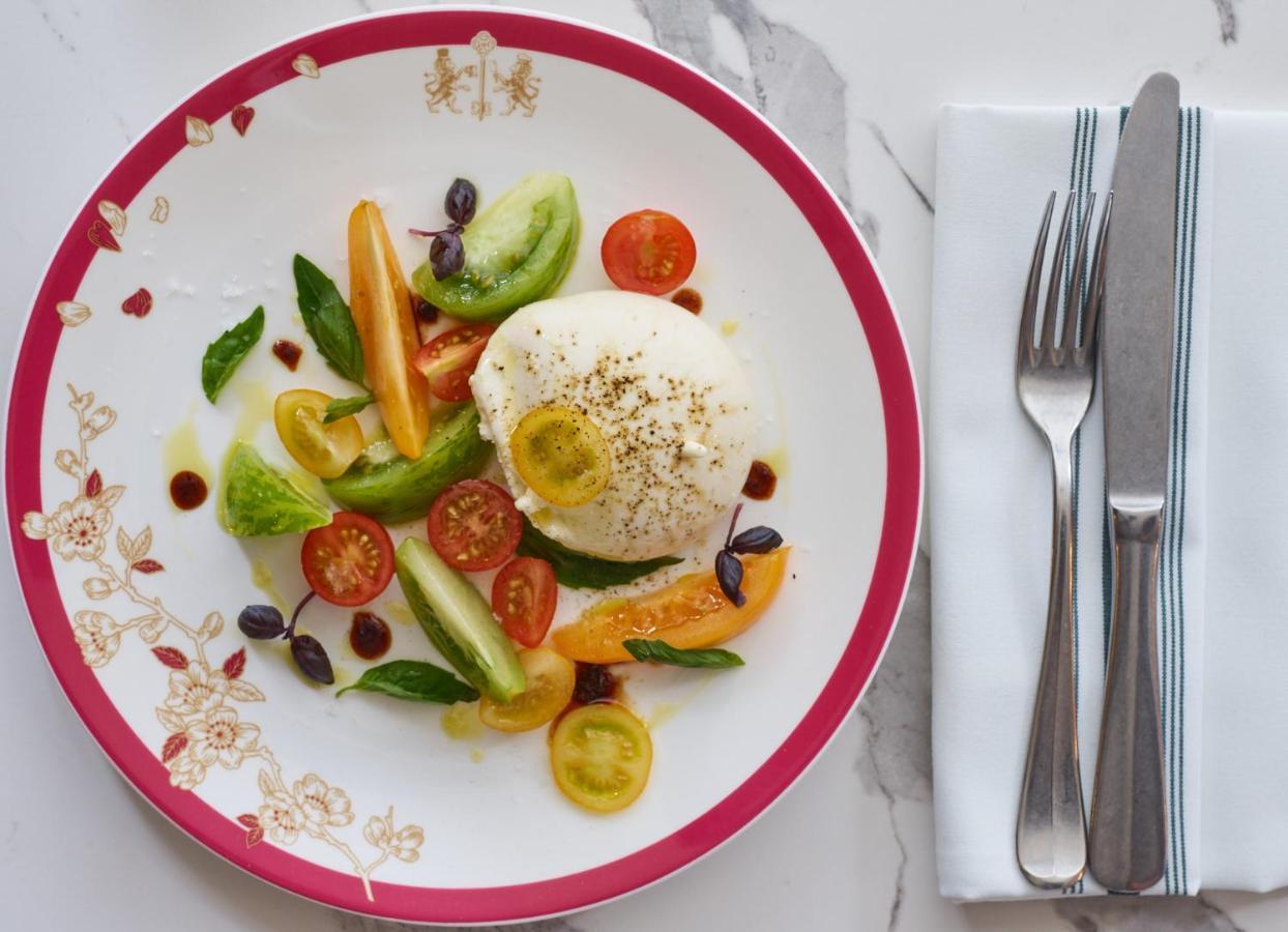 Mitre Hotel Kingston upon Thames  Buitenkant foto Buratta