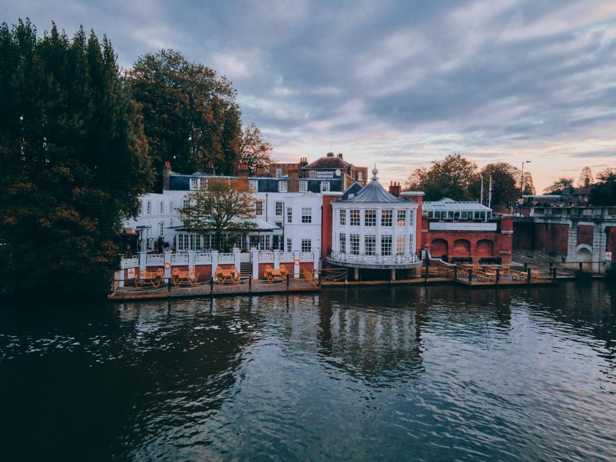 Mitre Hotel Kingston upon Thames  Buitenkant foto The River Wey in Guildford
