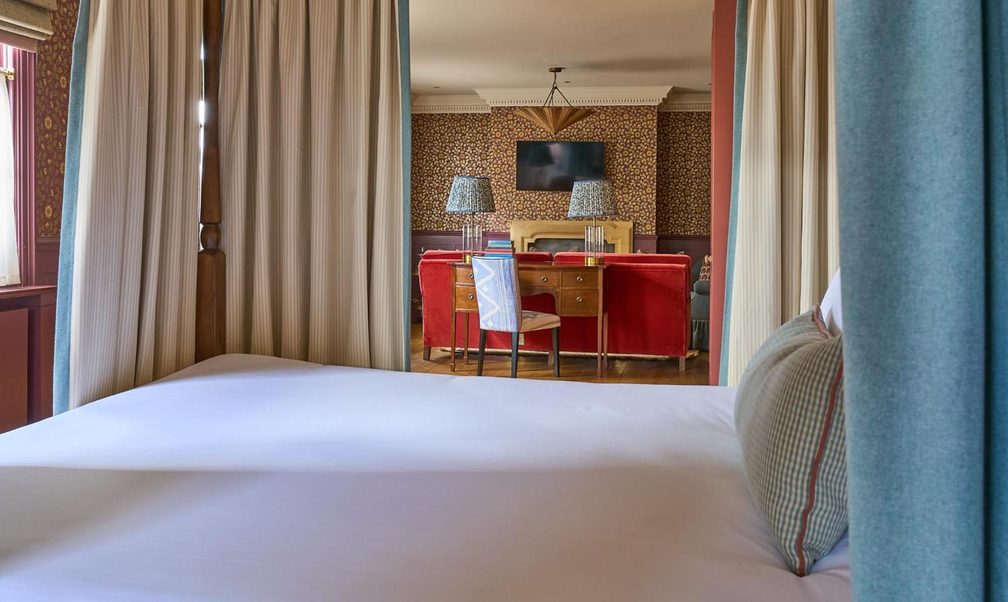 Mitre Hotel Kingston upon Thames  Buitenkant foto A room at the hotel